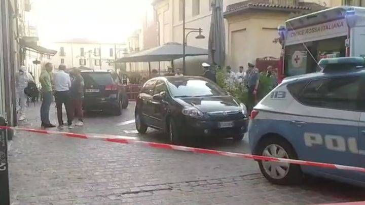 Commerciante accoltellato e ucciso in pieno centro a Busto Arsizio BUsto Arsizio accoltellato