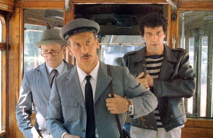 Il fuggi-fuggi dall’autobus alla vista del controllore Controllore biglietto autobus