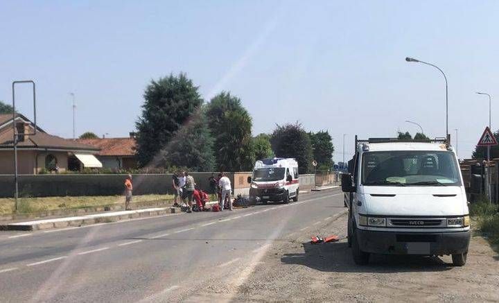 Misinto, scontro tra moto e furgone, 18enne in al Sant’Anna di Como Misinto incidente