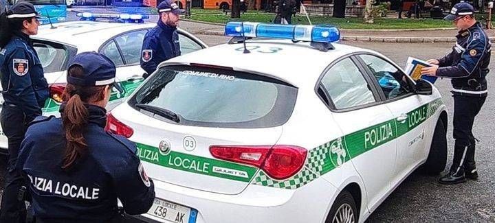 Inseguimento da Rho a Quarto Oggiaro passando per Bollate, tenta di investire agente, il collega spara rho inseguimento