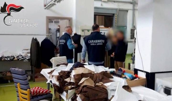 Anche a Senago e Baranzate le fabbriche clandestine dei capi di Loro Piana | VIDEO Senago Baranzate Loro Piana