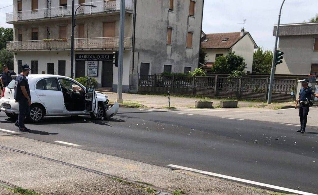 Incidente a Limbiate sulla Saronno-Monza, tre feriti Immagine WhatsApp 2025 08 04 ore 14.52.43 d16809b2 1024x629