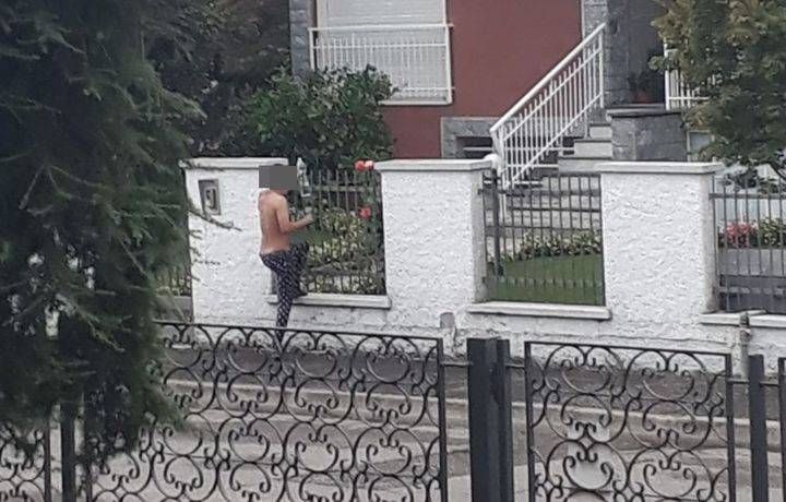 Solaro, nudo e fuori di sé, momenti di tensione in Corso Europa Solaro nudo