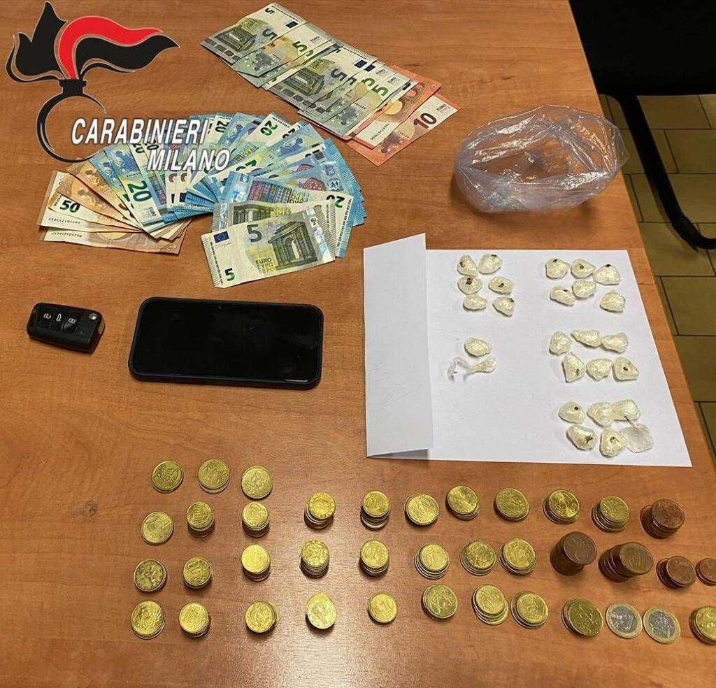 Paderno, arrestato 25enne per spaccio: sequestrate 26 dosi di cocaina arresto paderno 1024x984