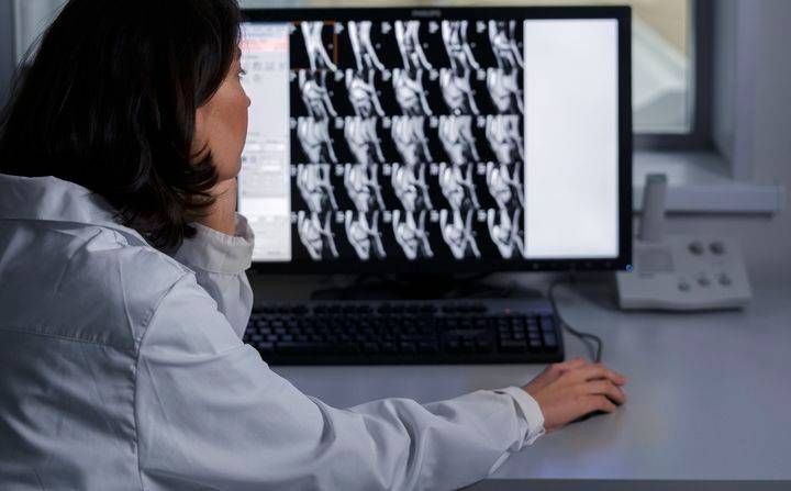 Asst Brianza, al Pronto soccorso l’intelligenza artificiale legge le lastre dei pazienti radiografia intelligenza artificiale
