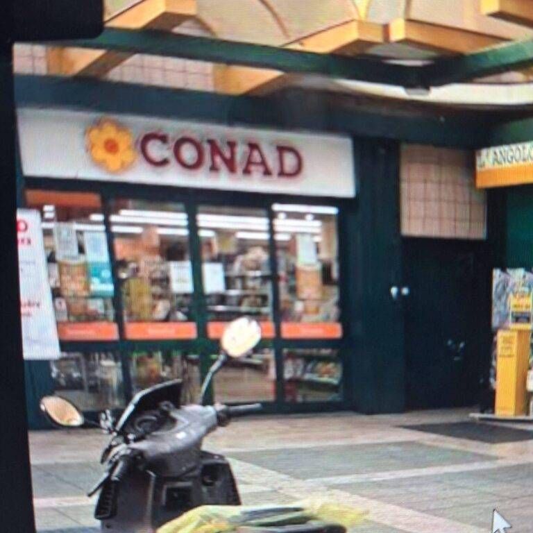 Furto al Conad di Caronno, ladro in fuga Immagine WhatsApp 2025 09 02 ore 10.17.59 c3401664 768x768