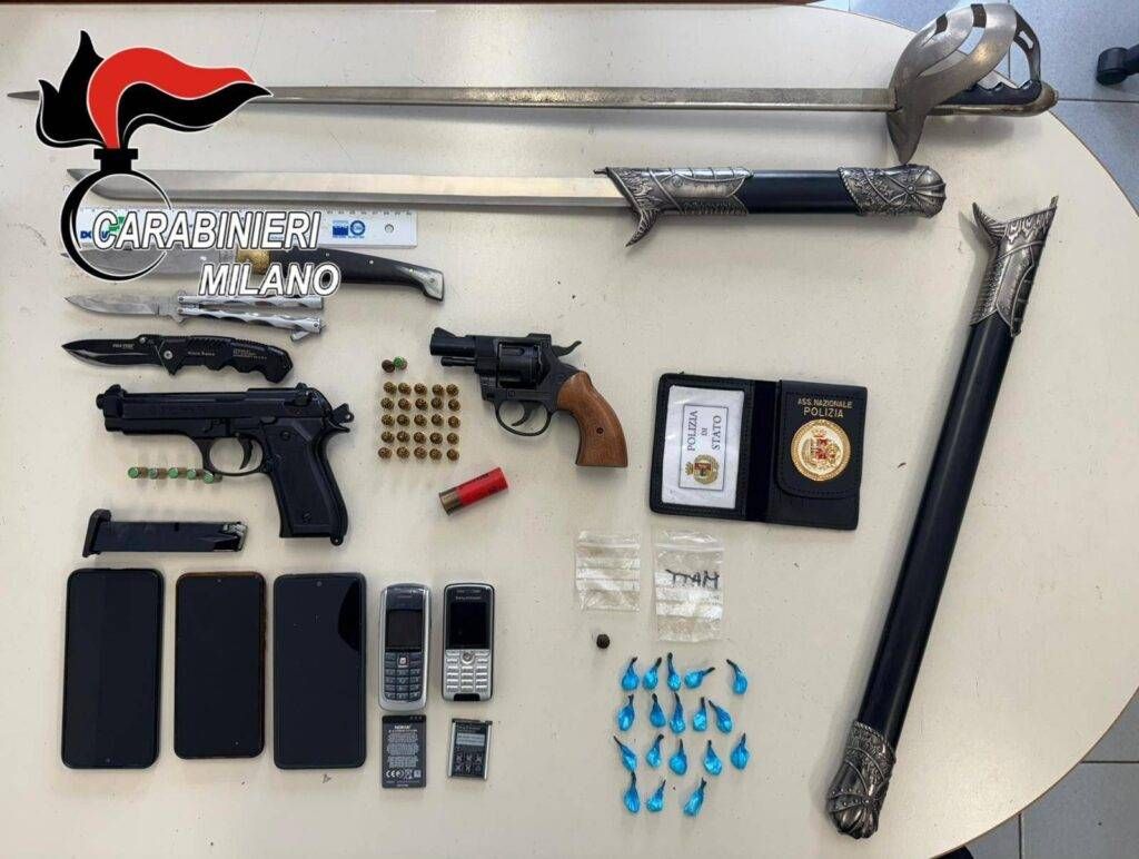 Anche una sciabola e un katana nell’arsenale di uno spacciatore a Cusano Milanino sciabola cusano milanino