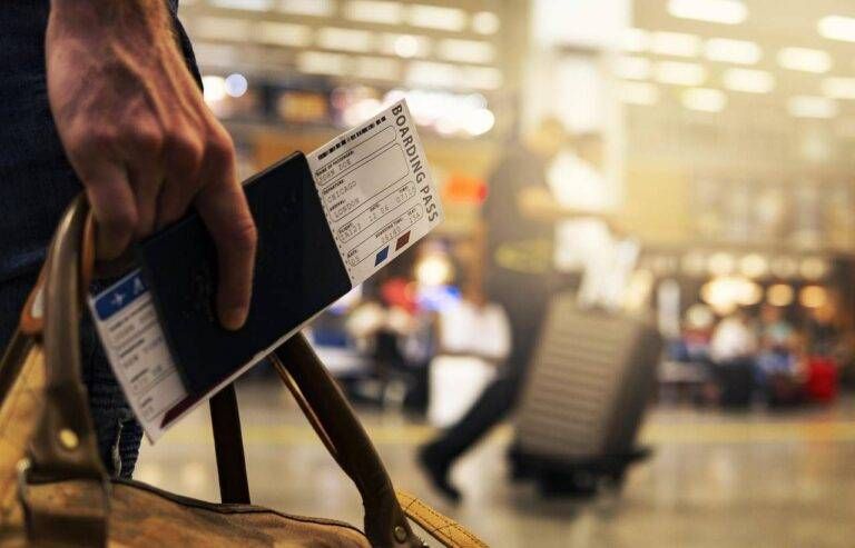 Errori da evitare per non sprecare soldi in viaggio errori viaggio viaggiare 768x493