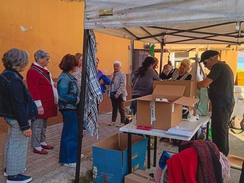 Novate per la Palestina, prosegue la raccolta di beni per i giovani studenti universitari di Gaza, anche a Bollate Bollate Novate Palestina Gaza