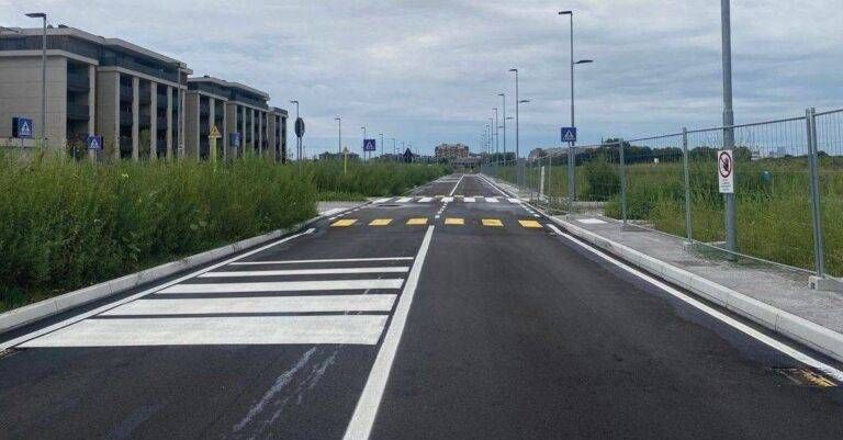 Bollate, aperta alle auto la via Giorgio La Pira Bollate via La Pira