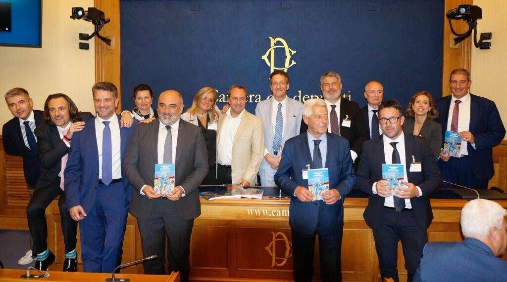 Sindaci come supereroi: il libro di Guzzetti, Ferrari e Nelli presentato alla Camera Immagine WhatsApp 2025 10 14 ore 23.17.46 edda320e 1024x571