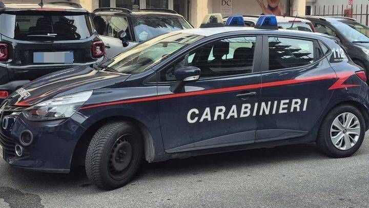 Baranzate, sorpreso più volte fuori dai domiciliari: arrestato Baranzate fuori domiciliari arrestato