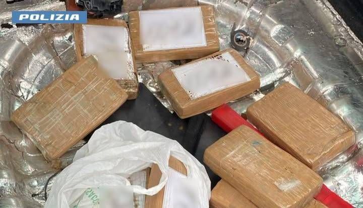 Dieci kg di cocaina in auto, albanese arrestato a Monza cocaina monza