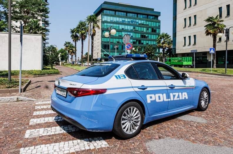Inseguimento tra Desio e Cesano Maderno, sequestrati oltre 200 chili di droga: 2 arresti, uno è di Limbiate Polizia inseguimento