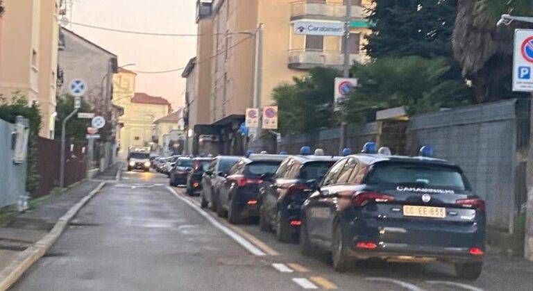 Maxi blitz anticrimine dei Carabinieri partito da Bollate nella notte: numerosi arresti Bollate blitz carabineri