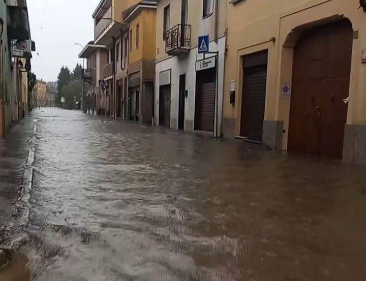 Cesate, piazza 4 Novembre chiude: lavori contro gli allagamenti Cesate piazza lavori allagamenti