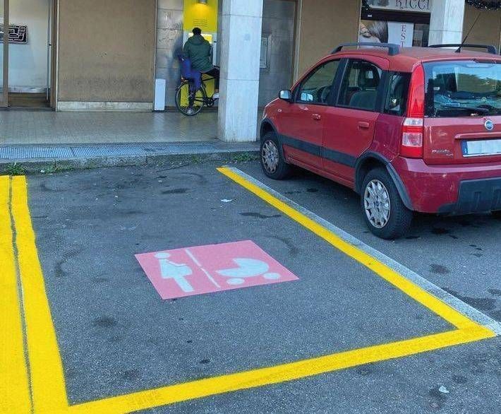 Garbagnate, cinque “stalli rosa” in città Garbagnate cinque Stalli rosa