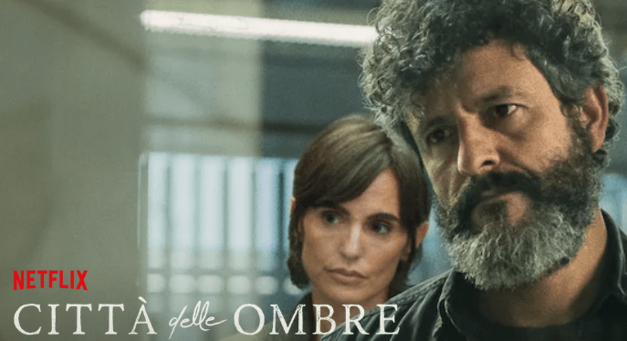 Città delle ombre, recensione: omicidi fra i palazzi di Gaudì Screenshot 2025 12 28 221131