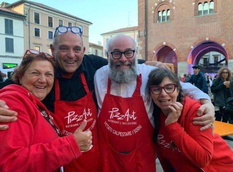 PizzAut riapre oggi in attesa dei funerali di Celeghin, Acampora: “Con Enrico è morto un pezzo di me” acampora pizzaut celeghin 768x568