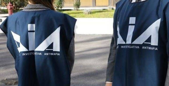 Estorsione con metodo mafioso in Brianza: arrestati due uomini Brianza Mafia Dia