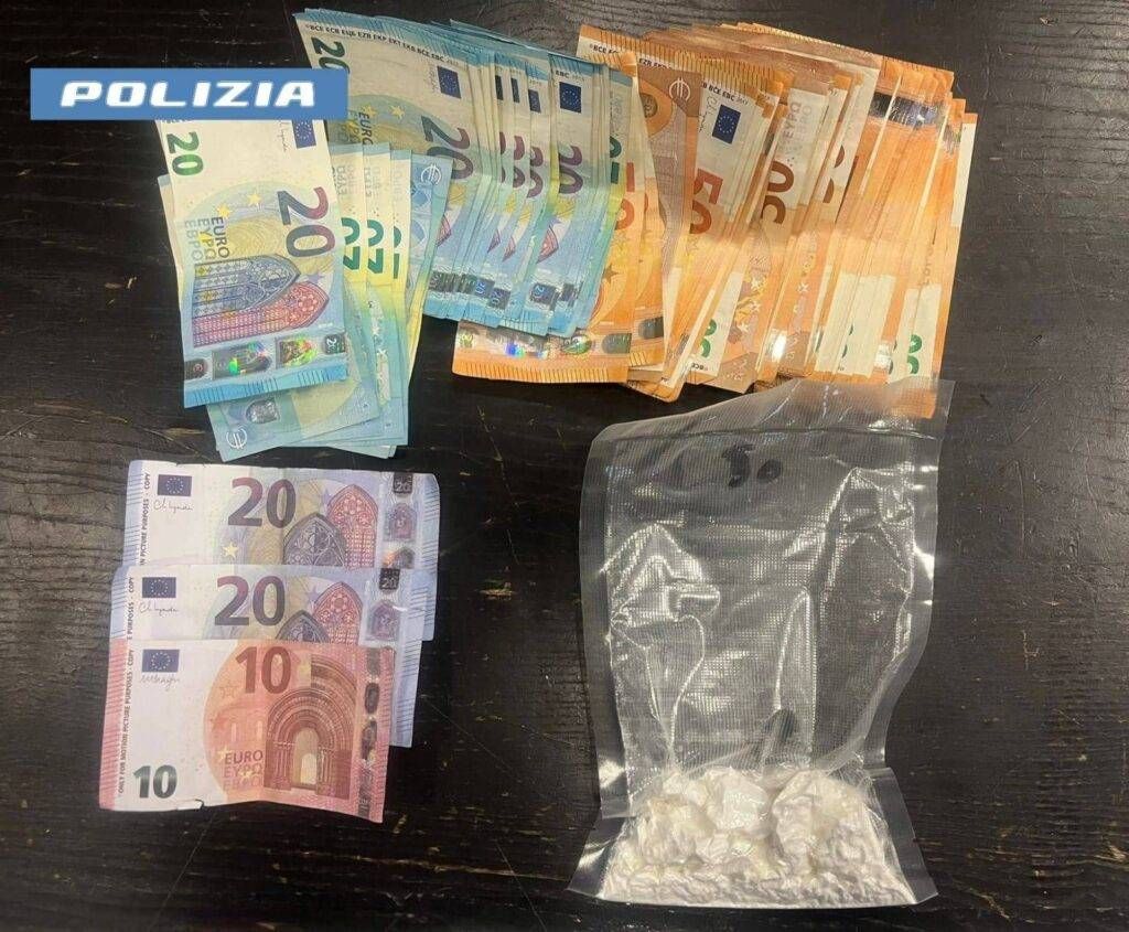 Milano, droga e pistola in un hotel: arrestato un 29enne IMG 20260104 WA0009 1024x845