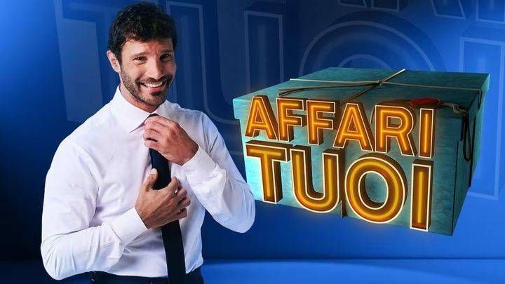 Lotteria Italia, record di biglietti venduti, stasera l’estrazione durante “Affari tuoi” Lotteria Italia