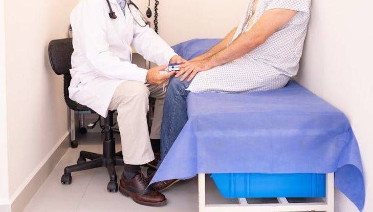 Atti sessuali con minorenne disabile, arrestato un medico di Meda Medico arrestato meda