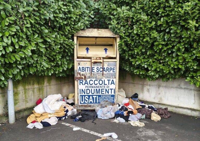 Solaro, cassonetti per indumenti come discariche, la Lega: “ripristinare la legalità” Solaro cassonetti indumenti usati