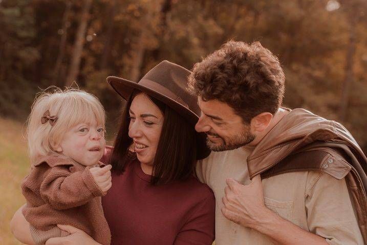 Cogliate, Cecilia e la sfida dei genitori: “Vivere ogni giorno al massimo” Cecilia genitori malattie rare vidas