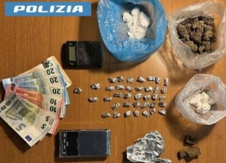 Spaccio di droga a Milano, arrestato 27enne milano droga
