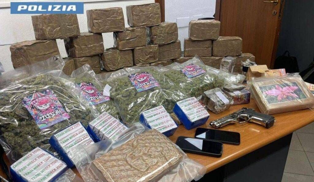 Droga, soldi e armi tra Novate Milanese e Cormano, la Polizia arresta 3 italiani e un albanese – VIDEO droga novate cormano