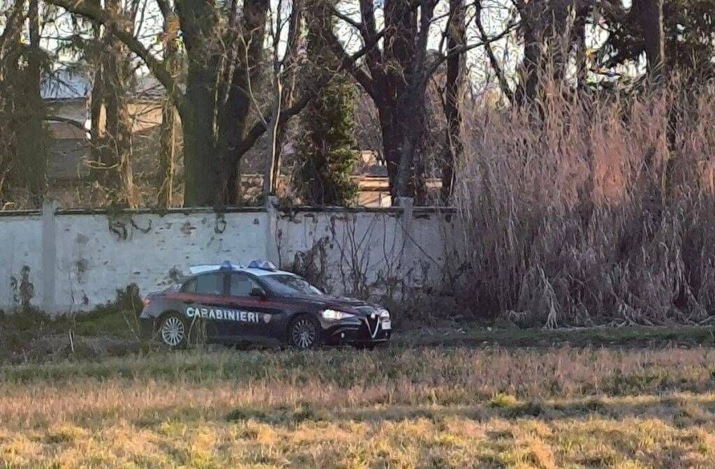 Saronno, richiedente asilo violento, sindaca dal prefetto, mentre i carabinieri portano via l’uomo saronno richiedente asilo