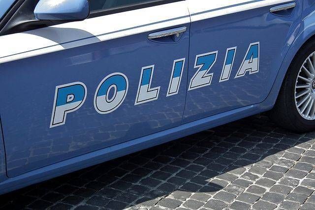 Rapina a Monza: 27enne arrestato per droga, trovato con un tirapugni Alfa Romeo 159 Polizia di Stato 5892107417
