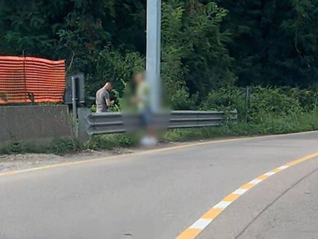 Cesate, giovane rischia di investire pusher uscito da un bosco Cesate giovane pusher bosco
