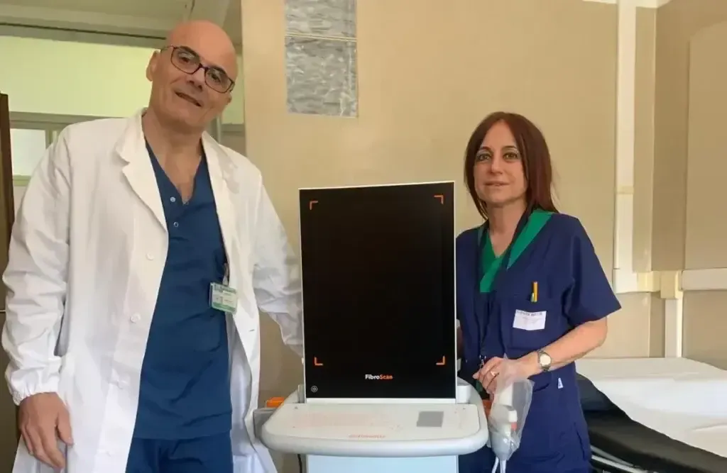 Un nuovo “super-ecografo” per il fegato: all’Asst Rhodense arriva il Fibroscan Ecografo asst rhodense