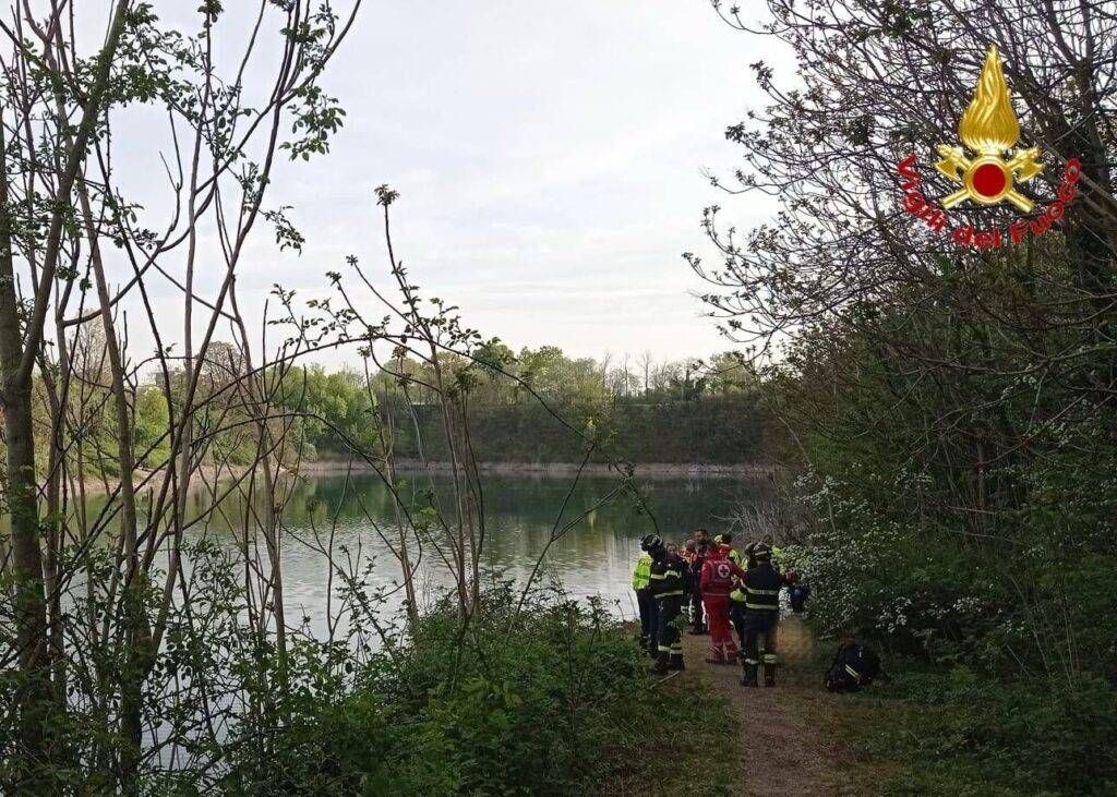 Nerviano, trovato corpo senza vita in un’auto nel laghetto nerviano corpo laghetto