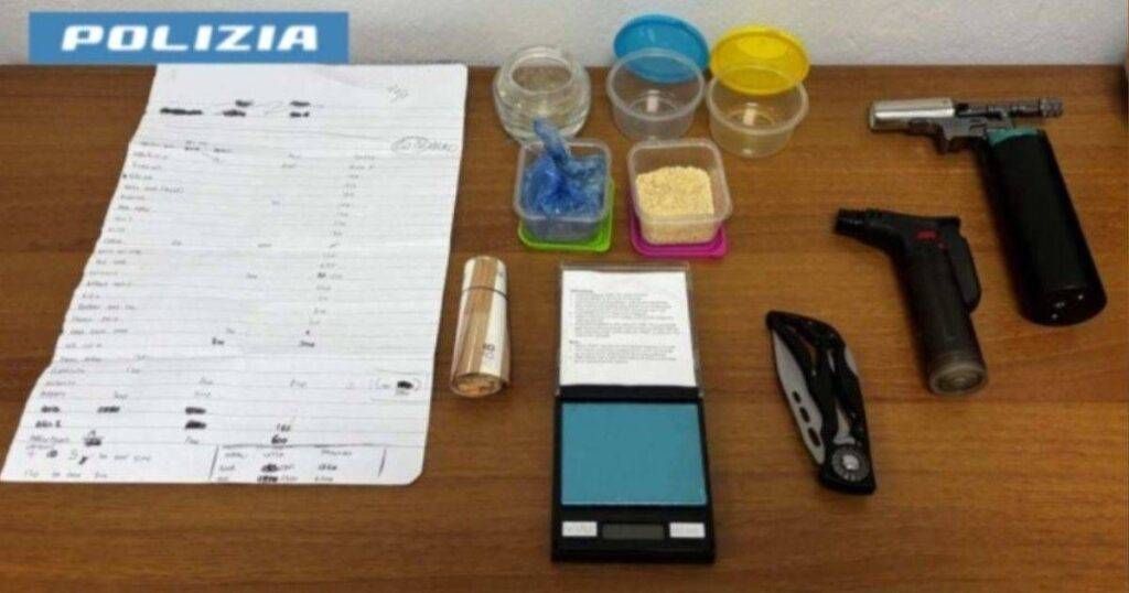 Autostrada arrestato spaccio