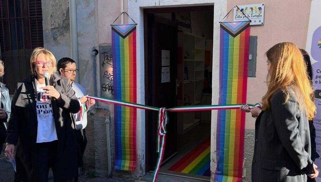 Saronno, apre lo Sportello Arcobaleno: un nuovo presidio contro le discriminazioni Saronno Sportello Arcobaleno