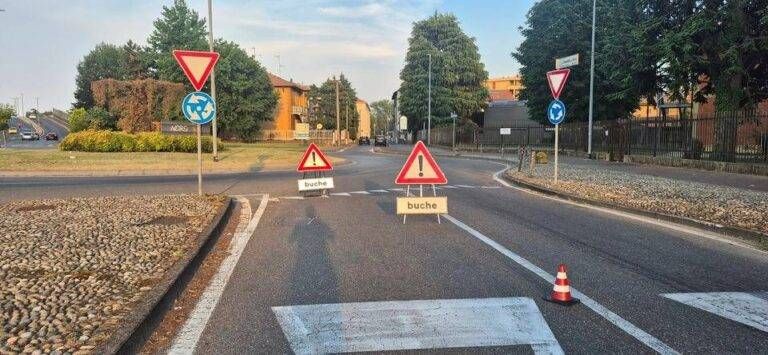 Paderno Dugnano, si apre una voragine vicino alla scuola Gramsci 20260627 201159 768x355