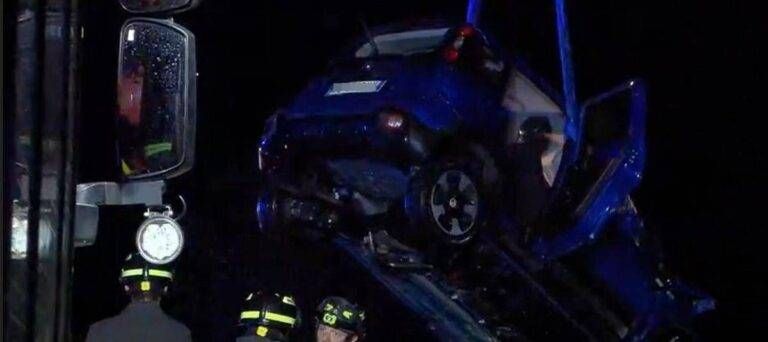 Tragico schianto tra Brienno e Argegno, auto nel lago, morto un uomo, salvata una donna Brienno Argegno recupero auto