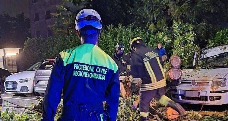 Paderno Dugnano, violento nubifragio nella notte, alberi caduti, sottopassi allagati Paderno Dugnano nubifragio