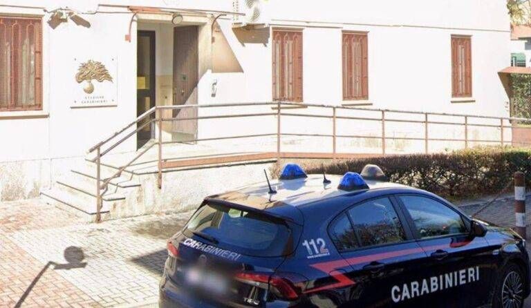 Novate, chiedevano sigaretta, poi strappavano la collanina: arrestati due giovani a Bollate chiedevano sigaretta strappavano collanina