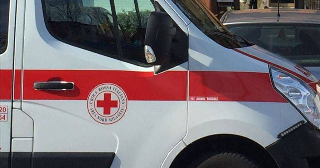 Saronno, rissa nella notte in piazza San Francesco: l’intervento di ambulanza e carabinieri Saronno rissa