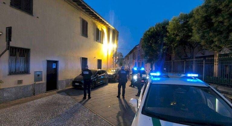 Vigili in azione nel centro storico di Cormano: identificate 50 persone in poche ore. Polizia locale Cormano