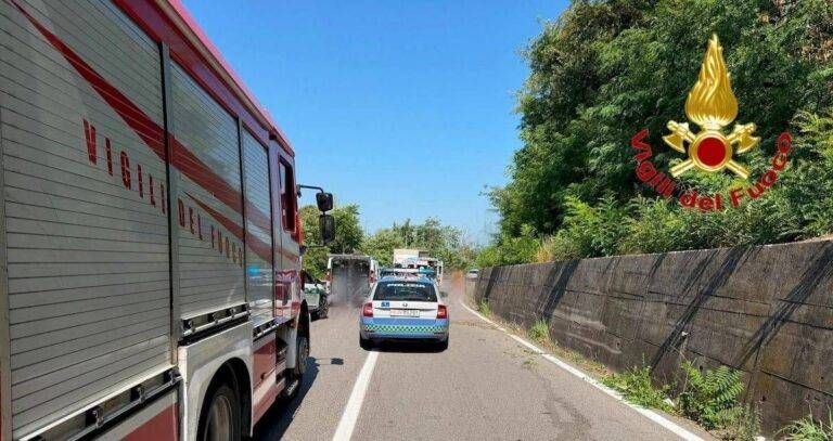 Tragico incidente sulla Bustese, moto contro un furgone, muore centauro di 31 anni incidente Lonate Pozzolo