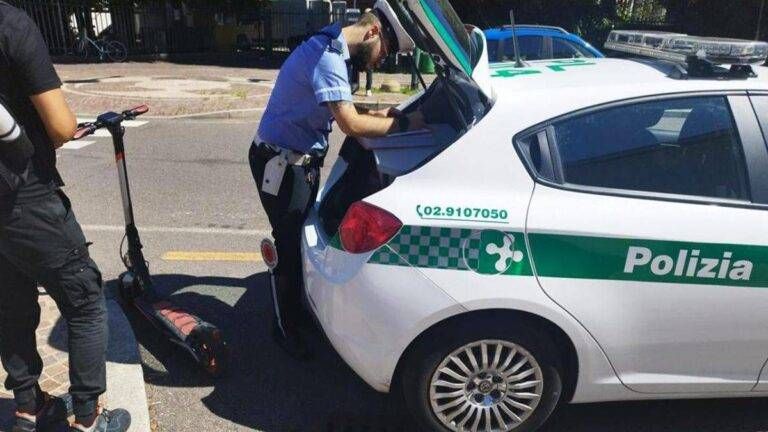 Novate, Senago, nuove regole sui monopattini: scattano i controlli e… tante multe Novate Senago monopattini multe