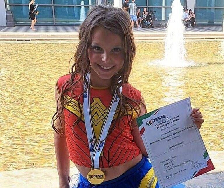 Caronno, Celeste conquista l’Italia con un doppio Oro in danza sportiva celeste 768x644