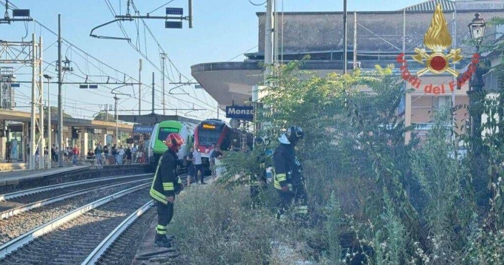 Monza incendio ferrovia