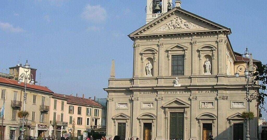 Saronno, oltre 15 mila visite grazie ai saldi nei primi due weekend: la Notte dei Saldi traina il centro Saronno saldi