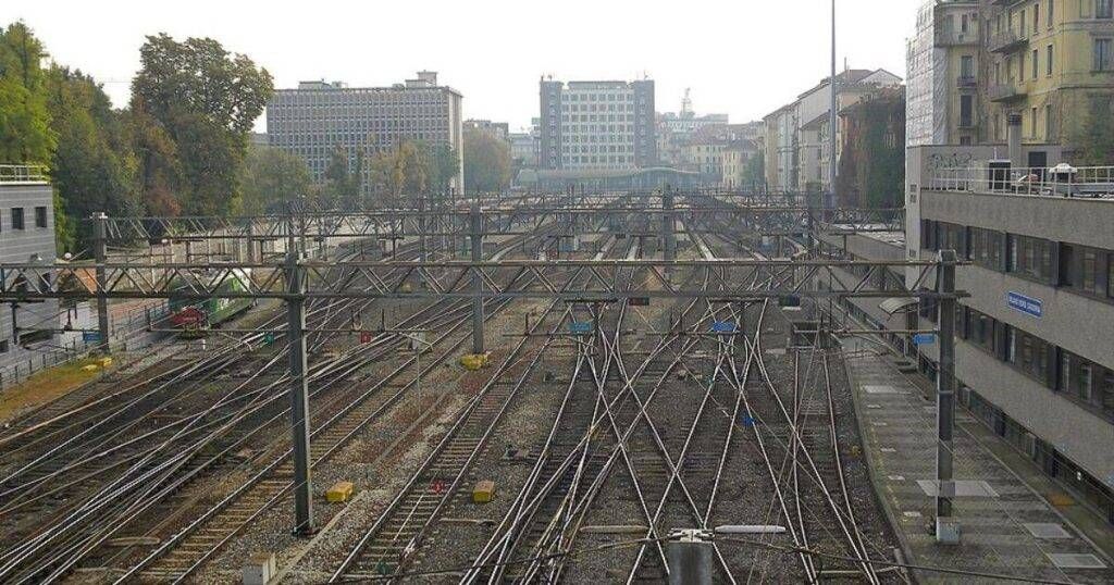 Trenord, dal 1° settembre aumentano i biglietti: rincari fino a quasi il 4% in Lombardia Trenord rincari